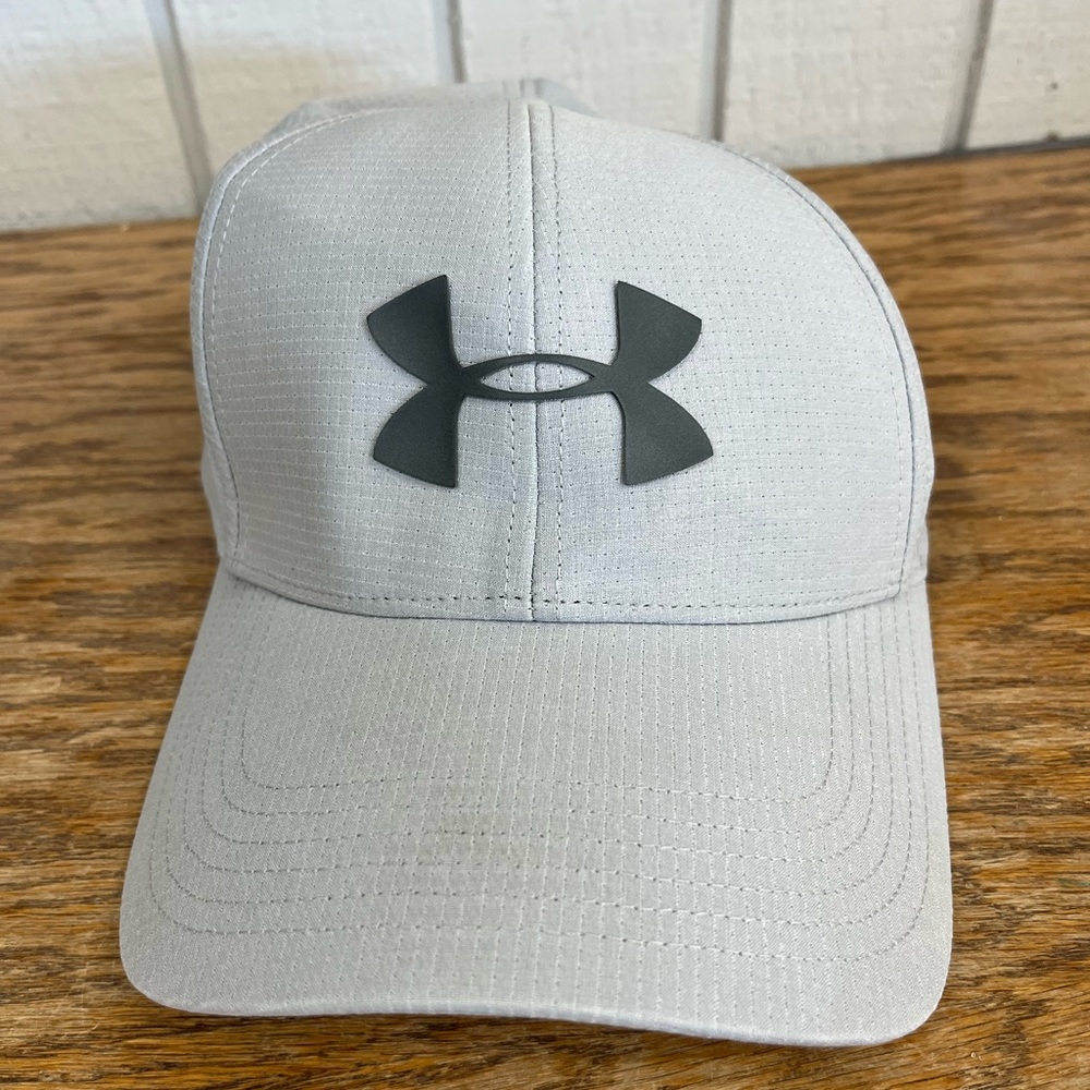 Under Armour fitted hat